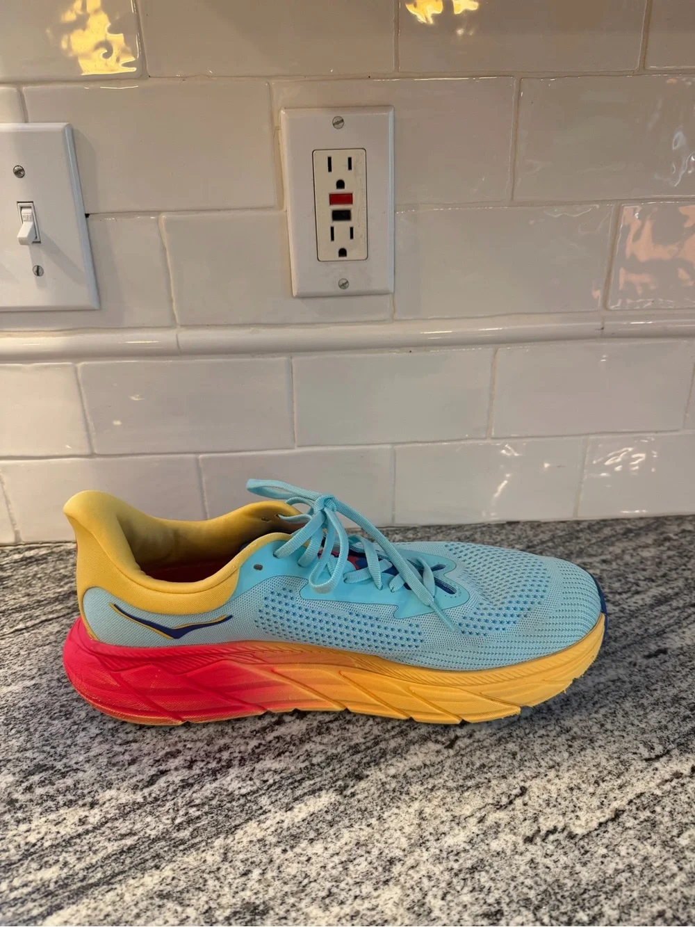 Men’s Hoka Arahi 7 Size 10.5